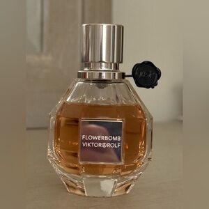 Viktor & Rolf Flowerbomb 1.7 oz